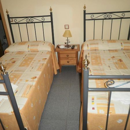 Hostal Miraflor De Las Cadenas Cuacos De Yuste Buitenkant foto