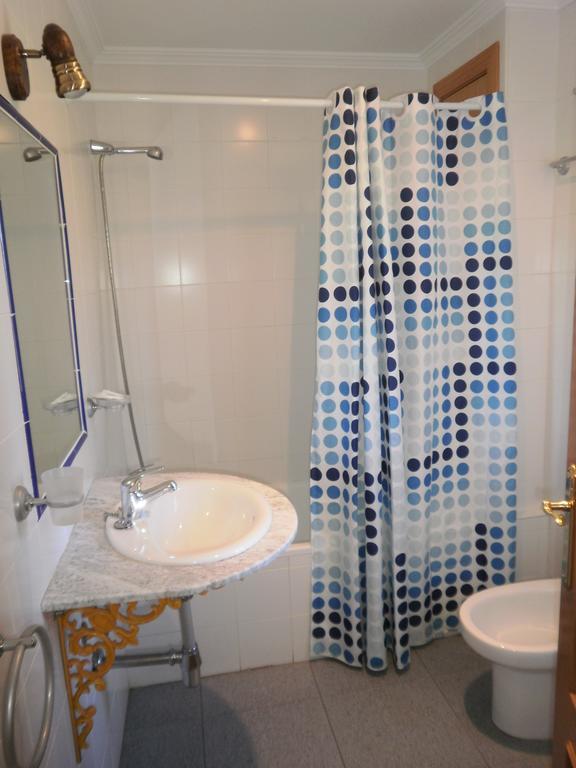 Hostal Miraflor De Las Cadenas Cuacos De Yuste Buitenkant foto